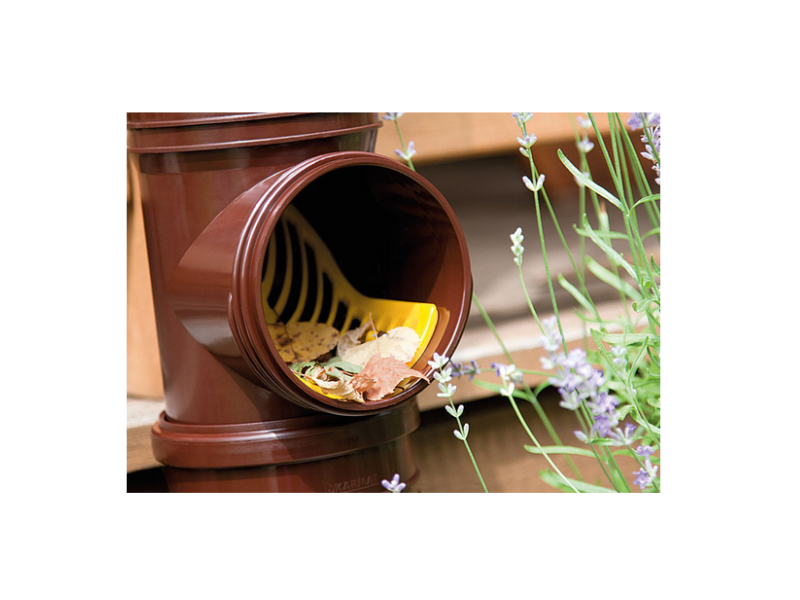 Čistilni kos za žlebove