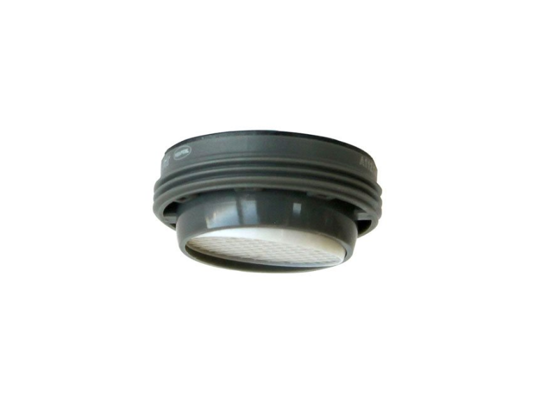 AERATOR Z NASTAVLJIVIM IZLIVOM